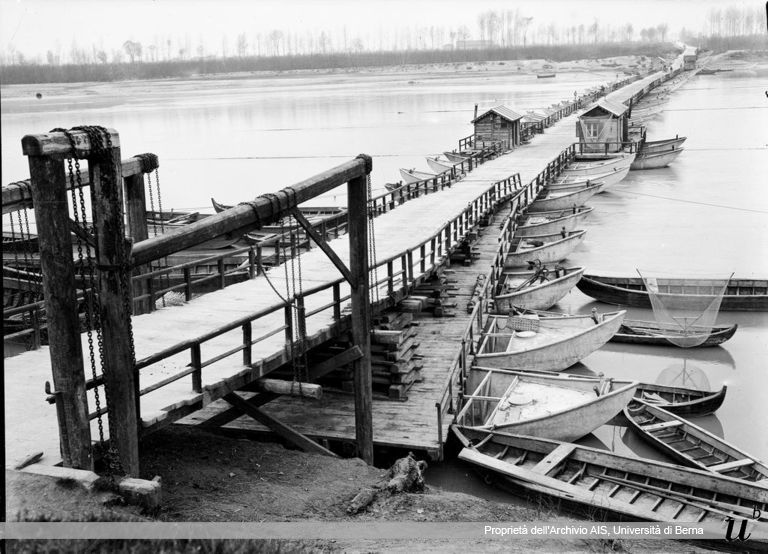 Paul Scheuermeier. Ponte di barche sul PO, Bagnolo San Vito (MN), 1921
